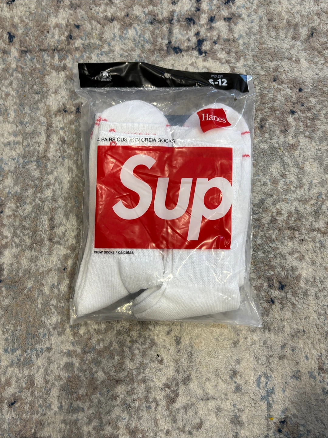 Supreme Hanes Crew Socks 4 Pack White