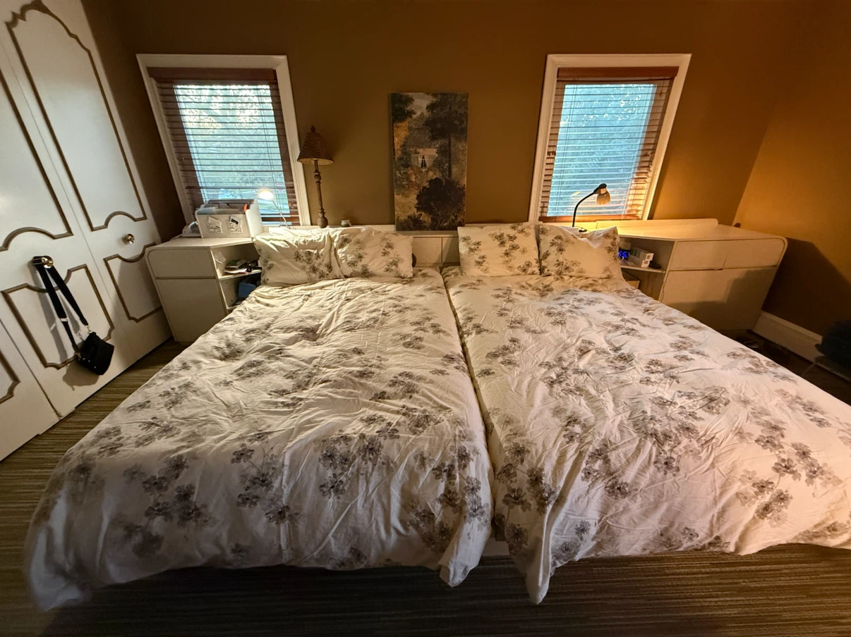 Built-in Bedroom Cabinet Set