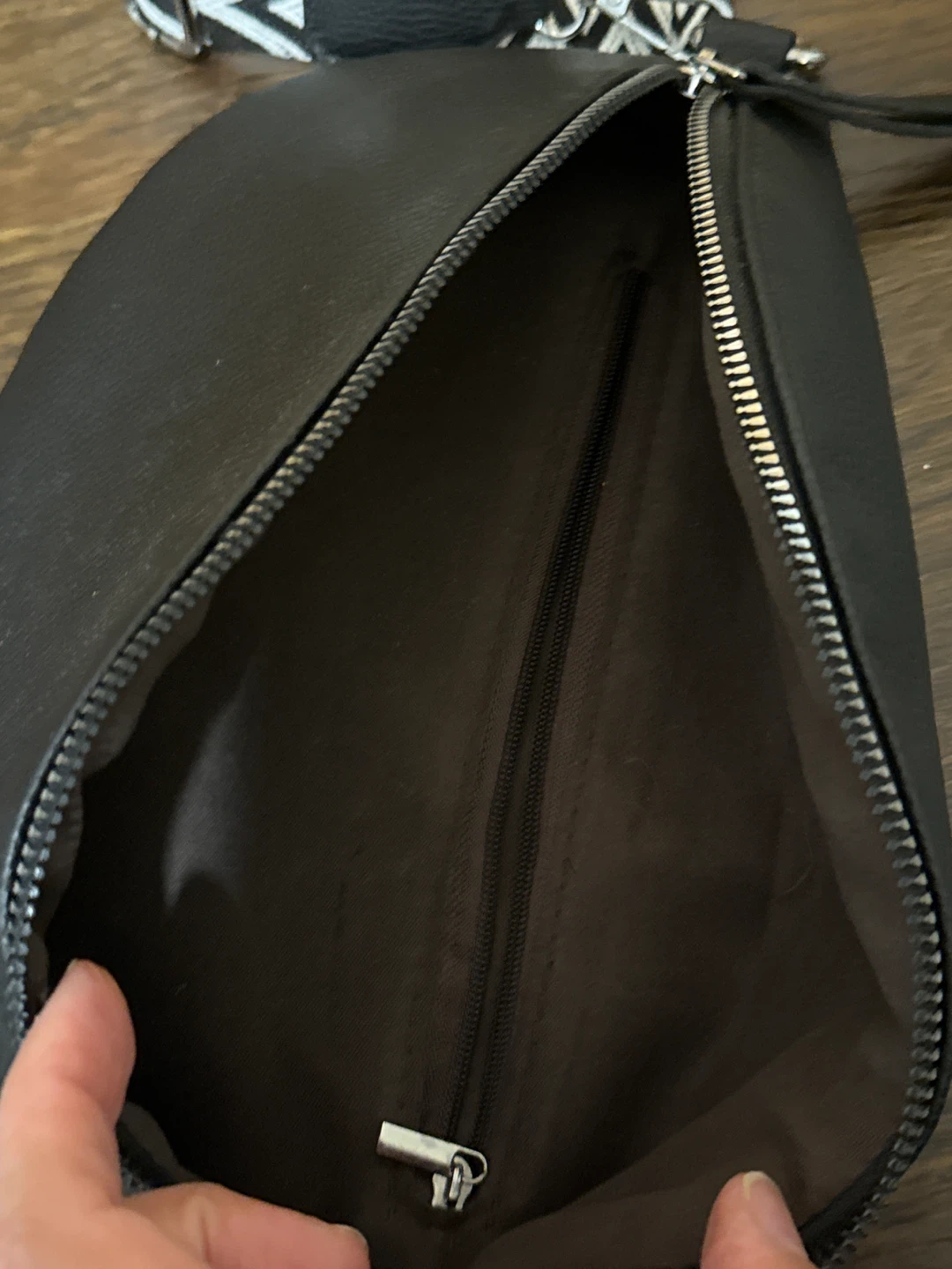 Black Crossbody Bag with Geometric Pattern Strap - photo 3