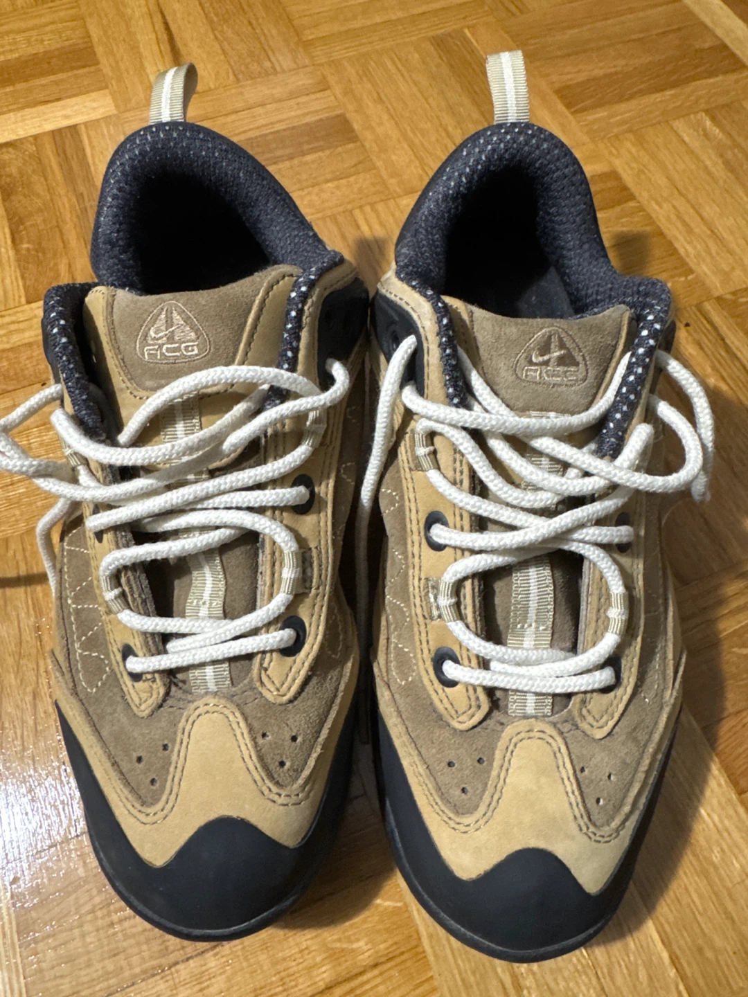 Vintage 90s Nike women’s ACG Hiking Shoes - photo 4