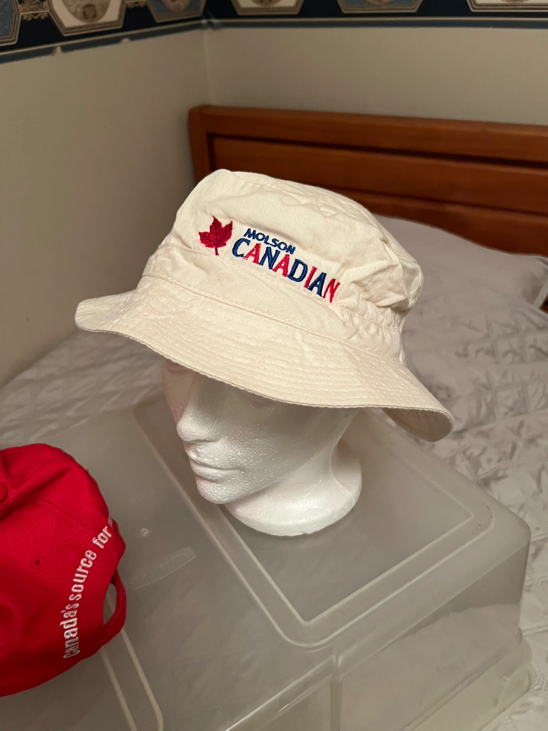 Hats.   Take them all with delivery - photo 3