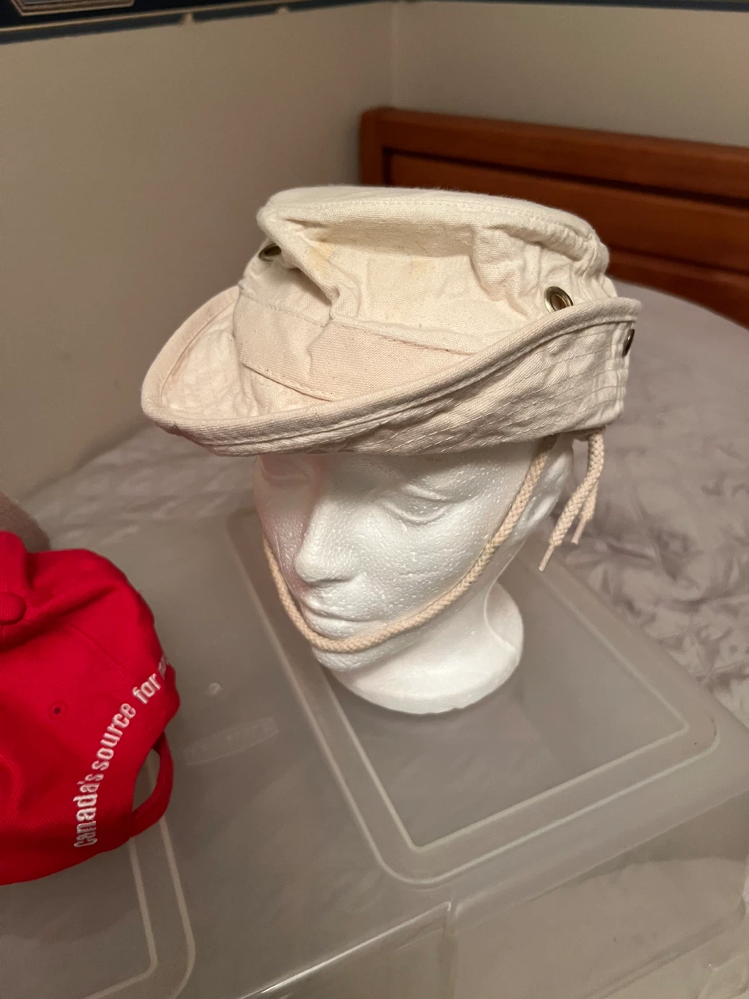 Hats.   Take them all with delivery - photo 4