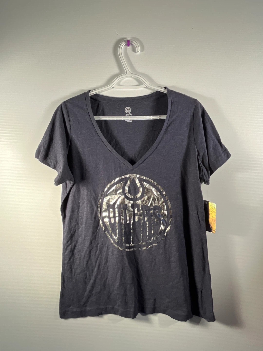 NEW Edmonton Oilers Women's Shirt (XL) - Shiny Silver Foil Logo! - photo 2