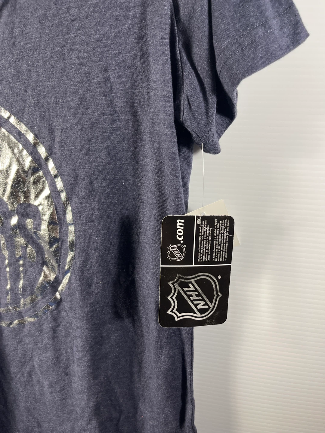 NEW Edmonton Oilers Women's Shirt (XL) - Shiny Silver Foil Logo! - photo 4