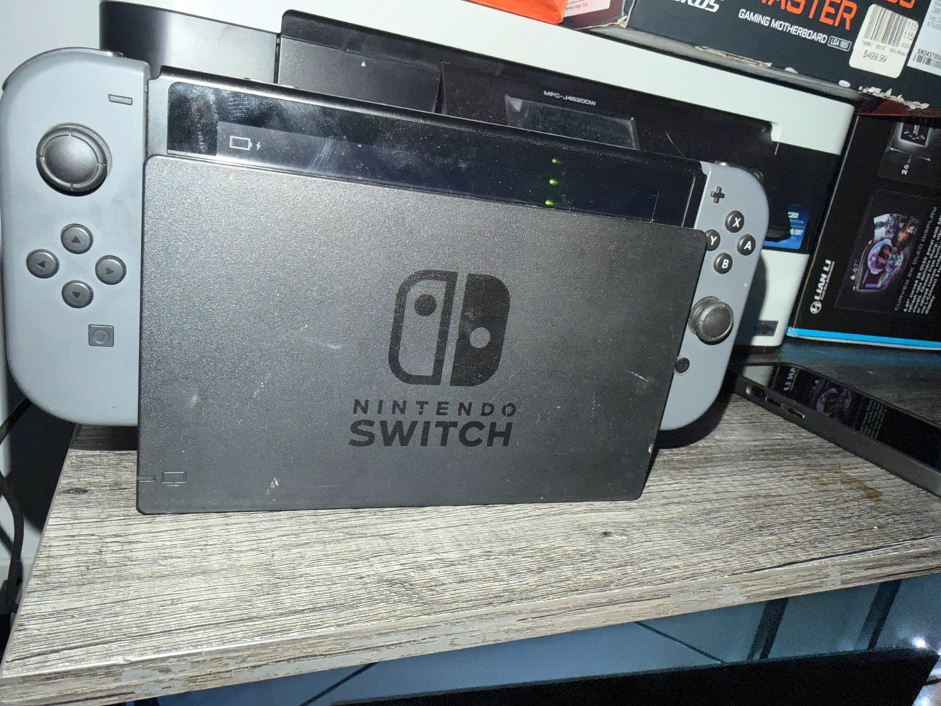 Nintendo Switch 1 + Joy-Cons – Great Condition! � - photo 4