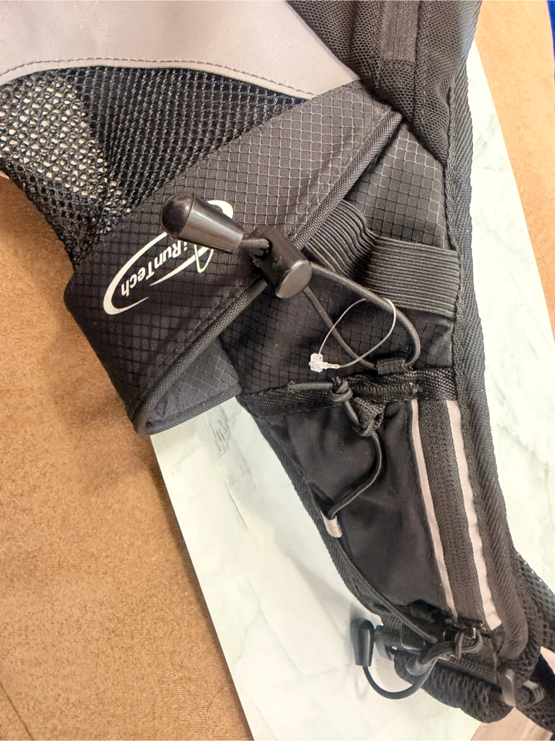AiRunTech Running Hydration Belt - photo 4