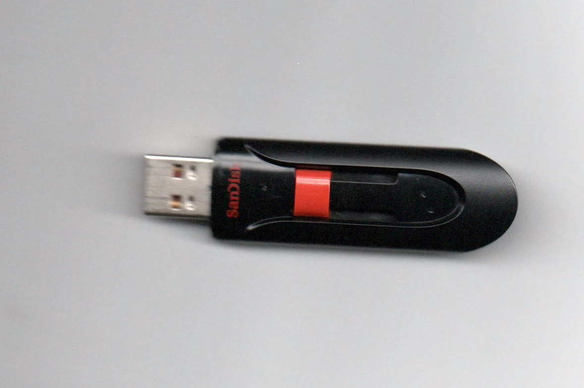 56 GB - Set of 3 USB Flash Drives (16 + 32 + 8 GB) - photo 5