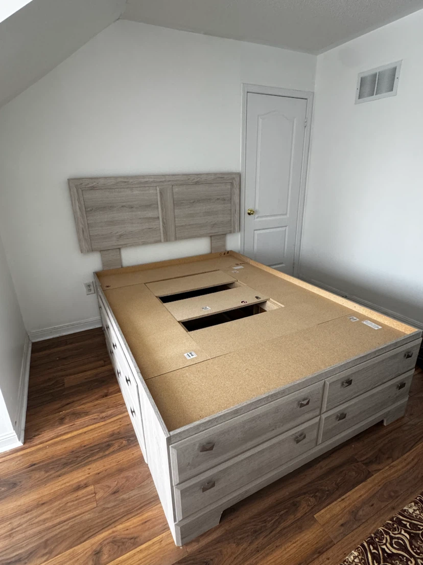 Dynamic Furniture Yorkdale Double Storage Bed