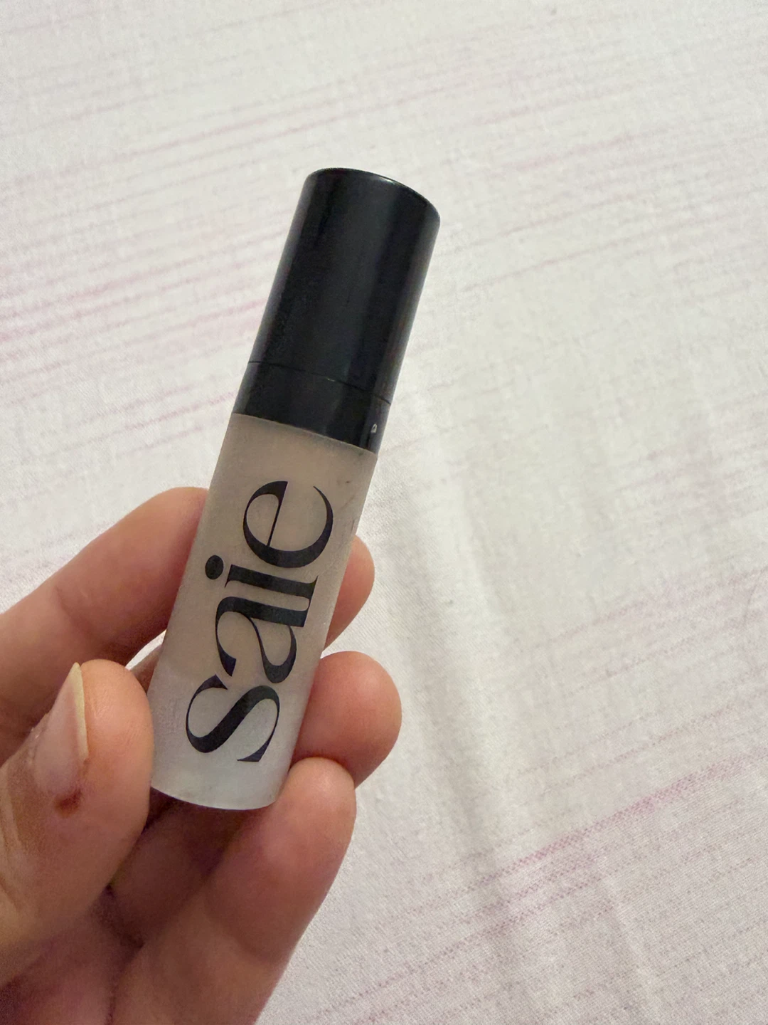 Saie Glowy Super Gel in Sunglow