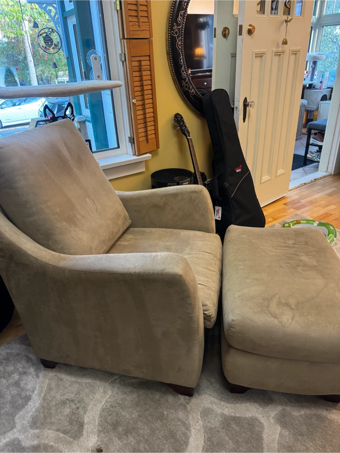 Beige Armchair with Ottoman - photo 2