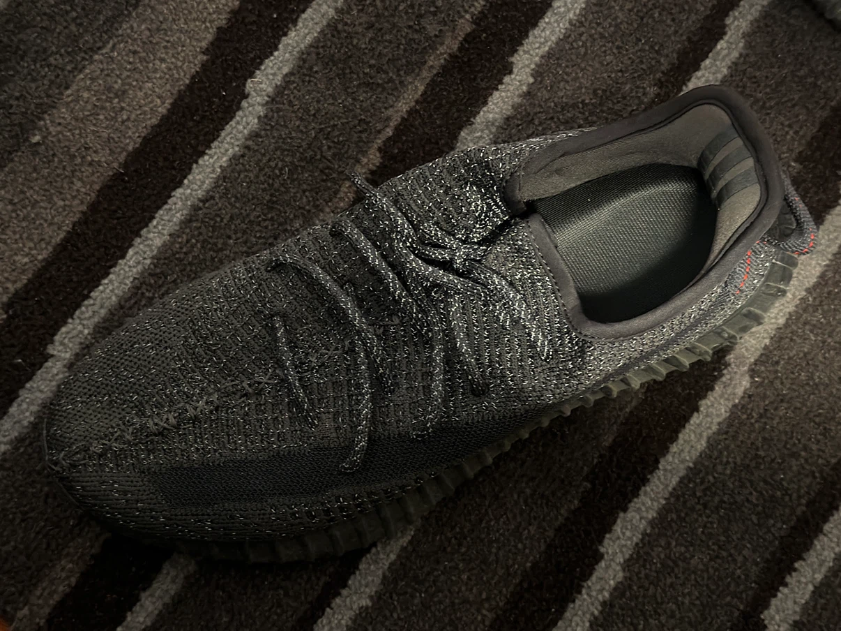 Adidas Yeezy Boost 350 V2 Black Size US 11.5