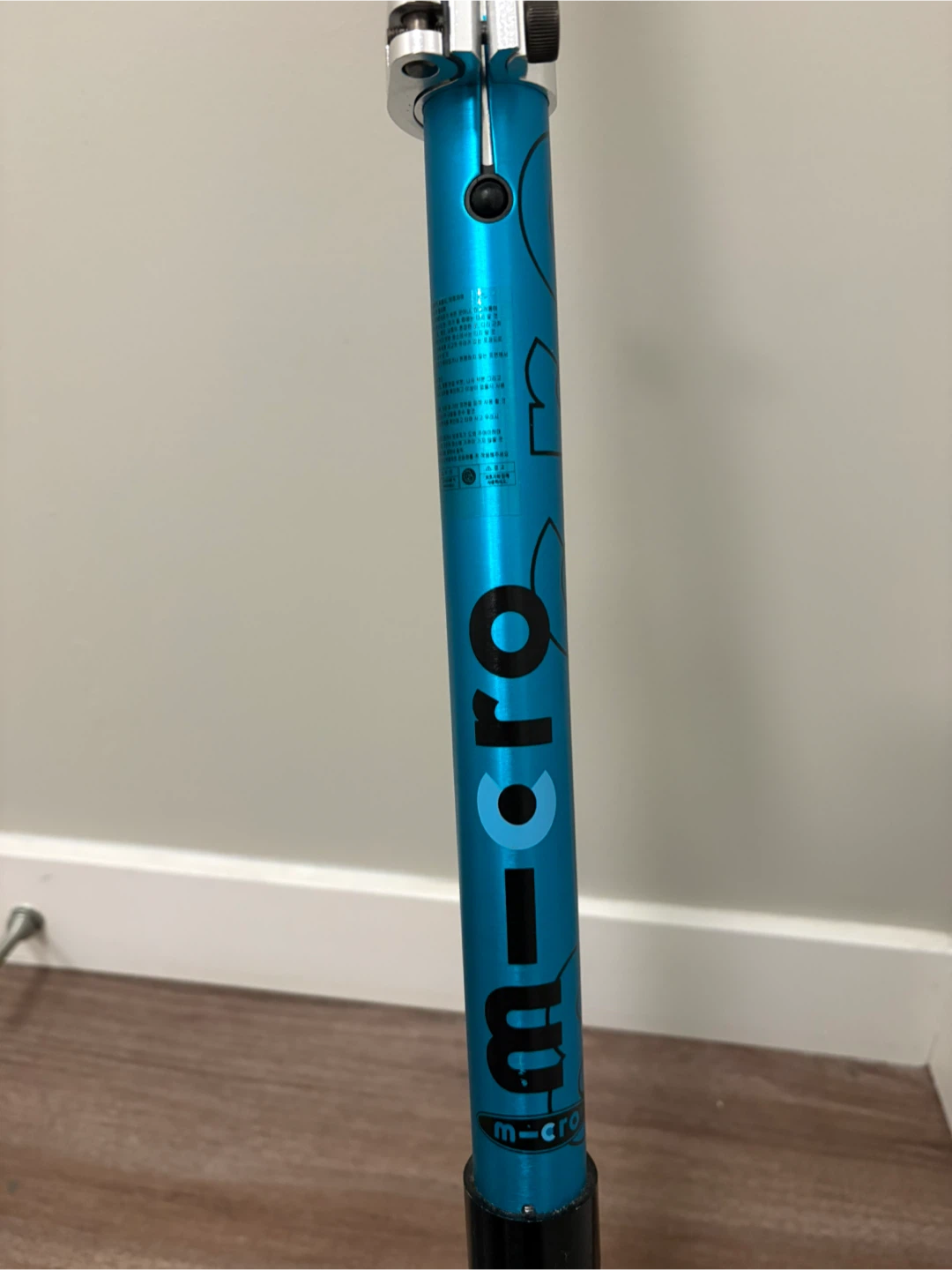Micro Rocket Scooter with phone holder $ bell - photo 2