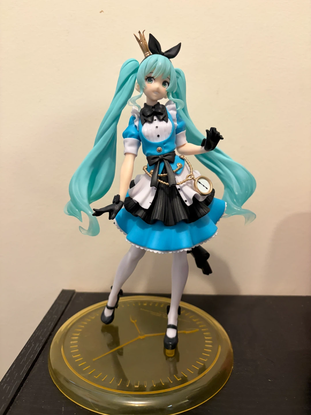 Hatsune Miku Alice in wonderland prize