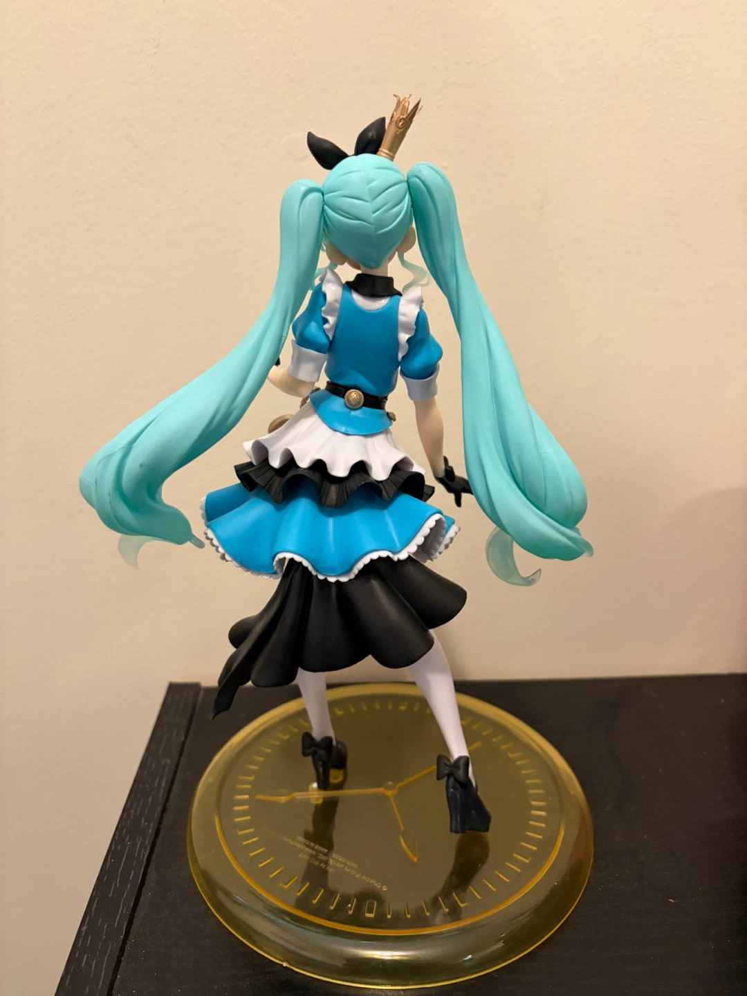 Hatsune Miku Alice in wonderland prize - photo 2