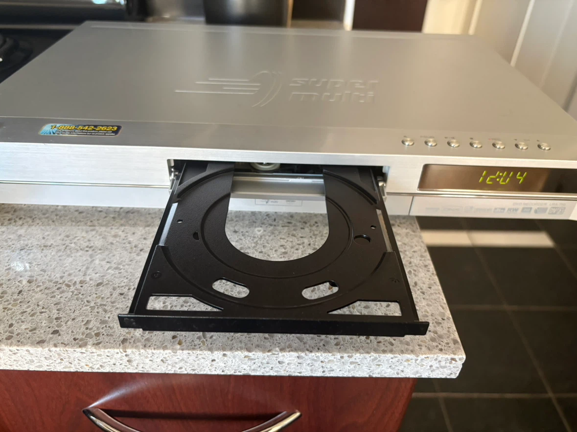 LG Super Multi DVD Player Recorder - photo 3