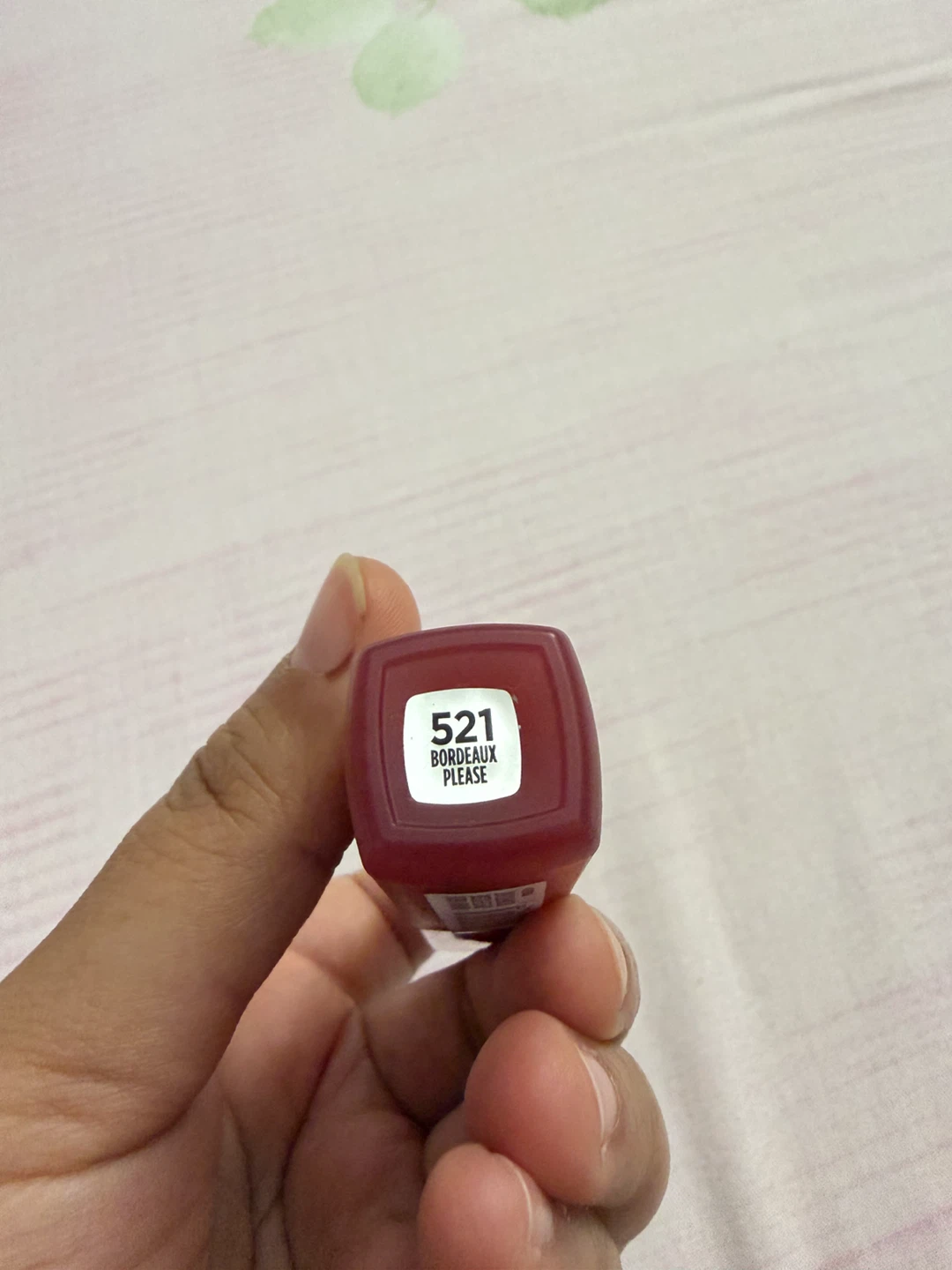L'Oreal Hyaluron Tint Lip Stain Serum 521 Bordeaux Please - photo 2