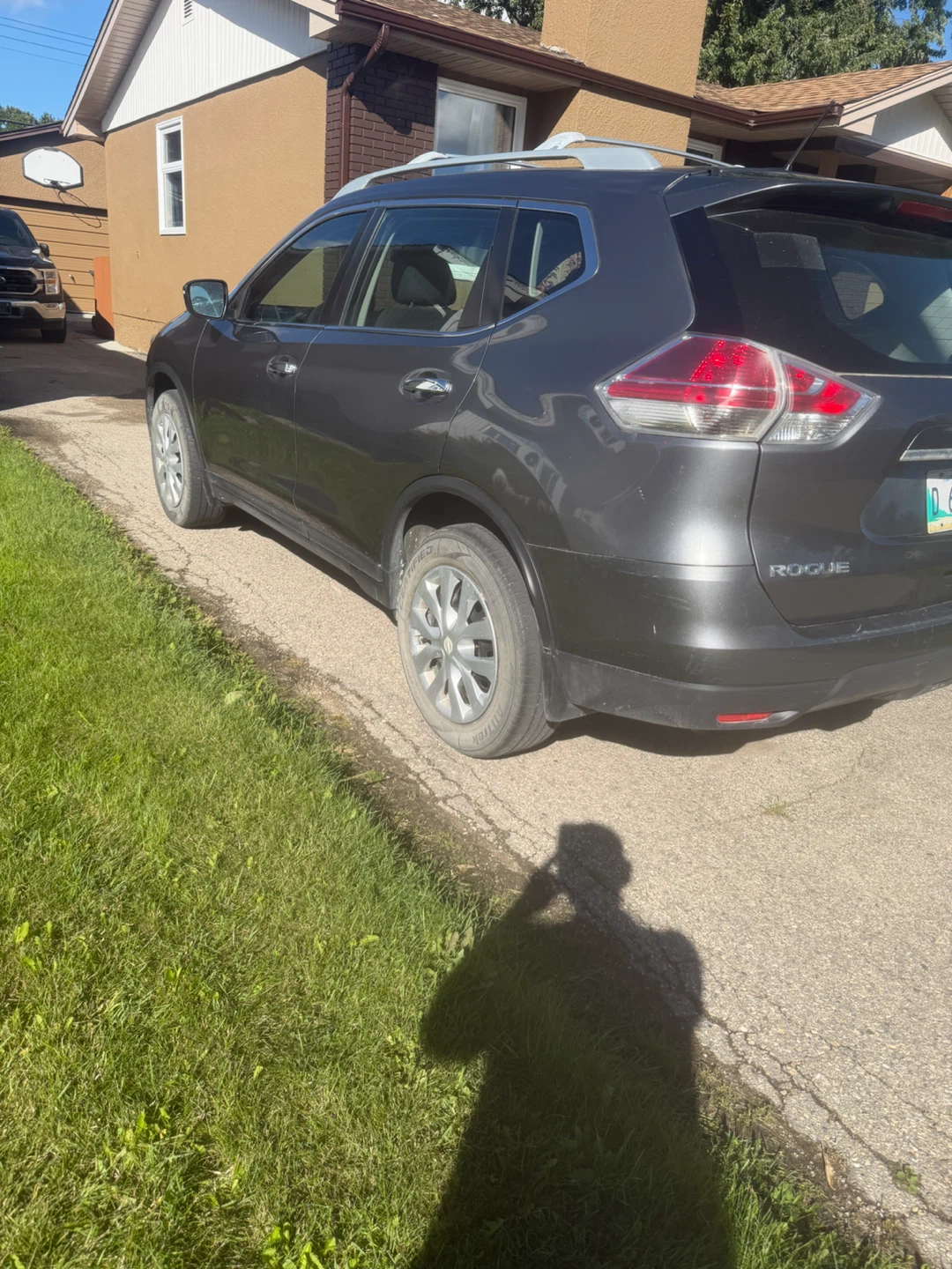 Nissan Rogue AWD - photo 3