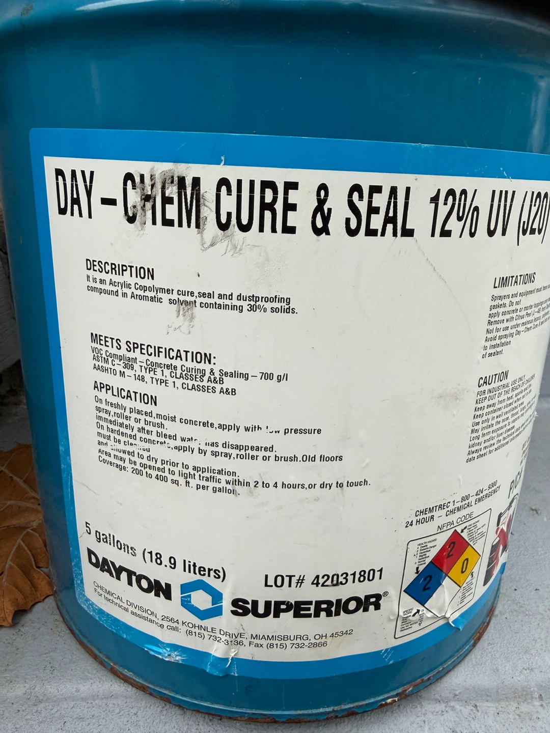 Dayton Superior Day-Chem Cure & Seal 12% UV 5 Gallon Pail - photo 4