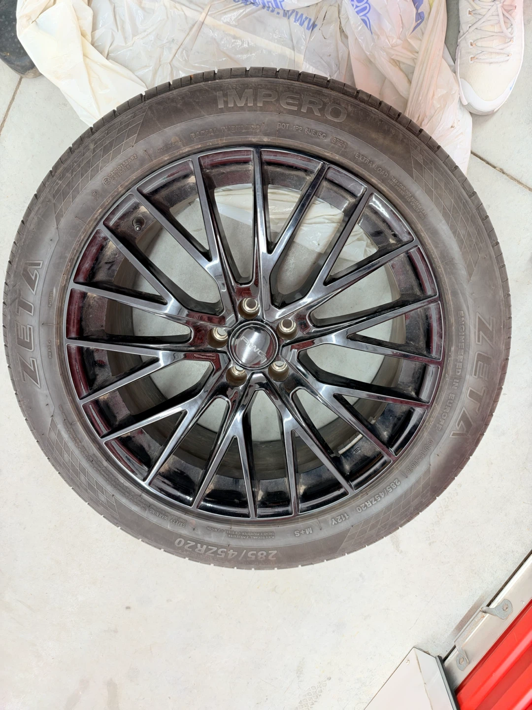 RWC Alloy Wheel with Zeta Impero Tire 285/45ZR20
