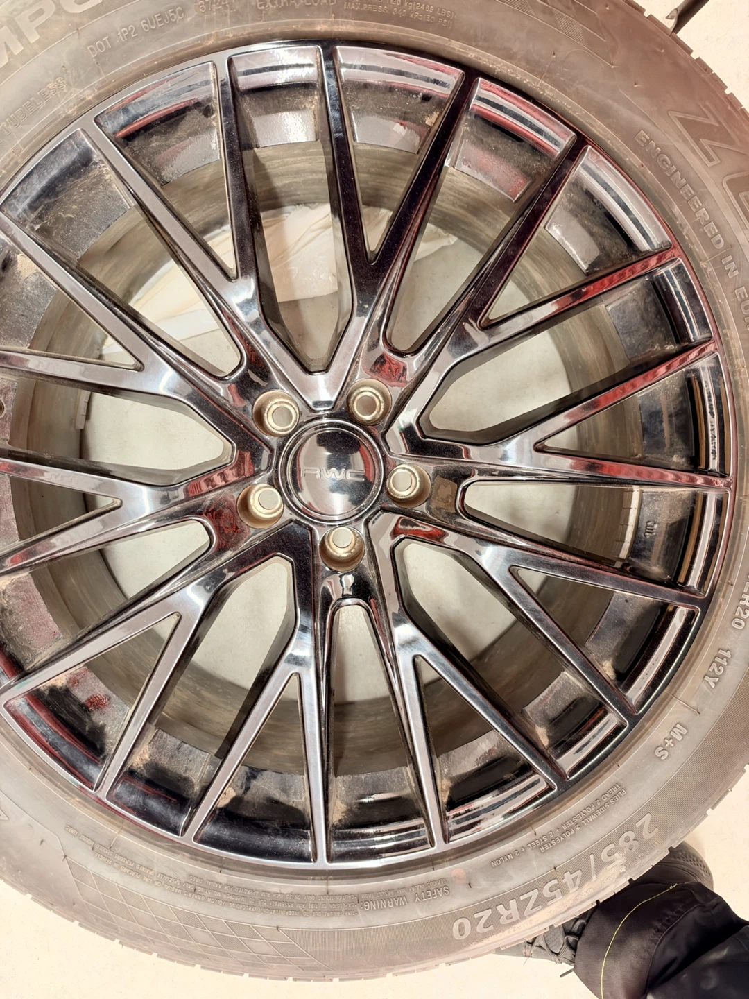 RWC Alloy Wheel with Zeta Impero Tire 285/45ZR20 - photo 2