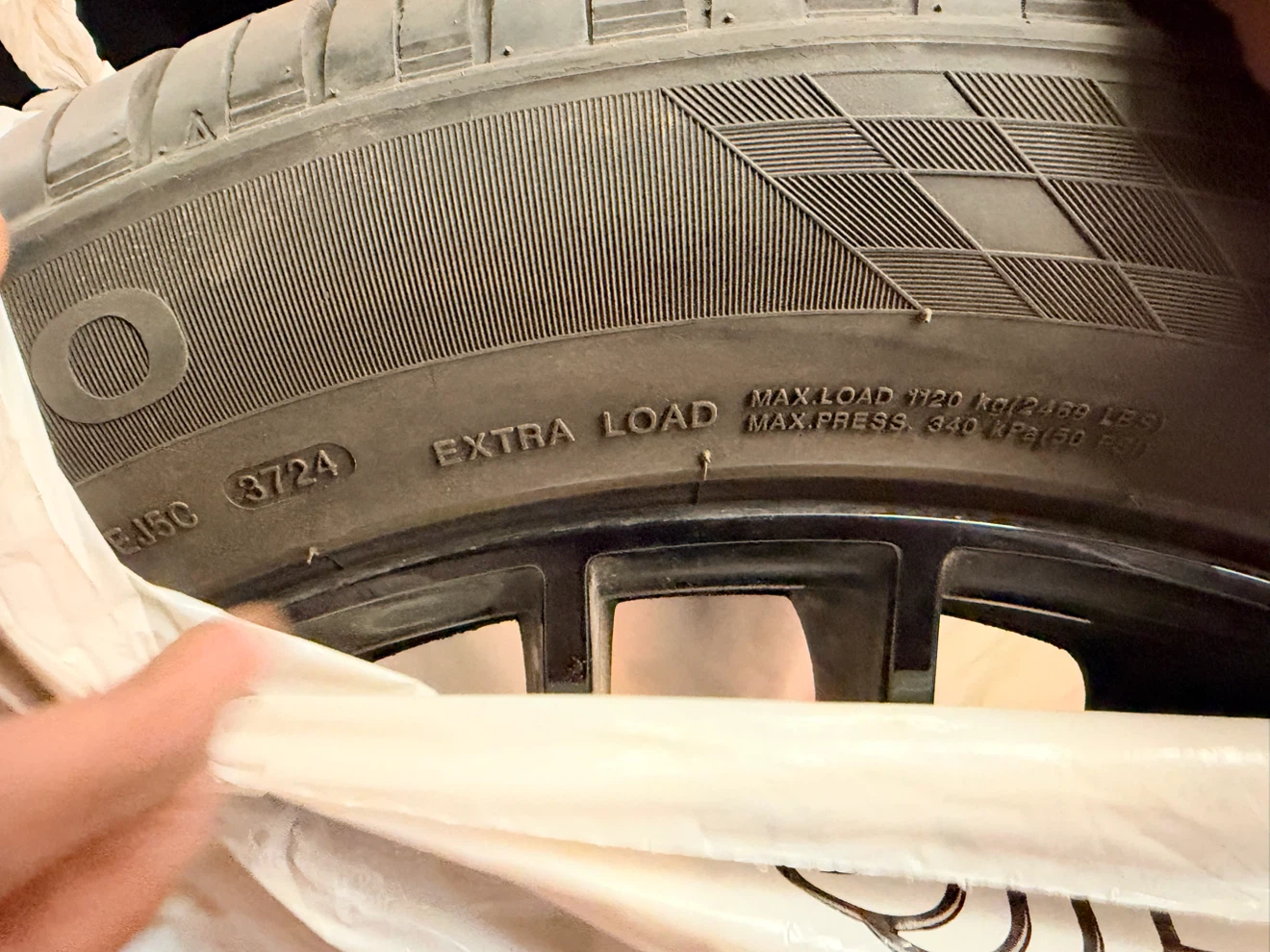 RWC Alloy Wheel with Zeta Impero Tire 285/45ZR20 - photo 5