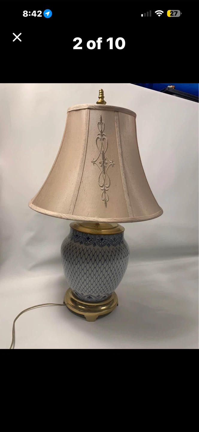 Blue and White Ceramic Table Lamp with Brass Base - photo 2