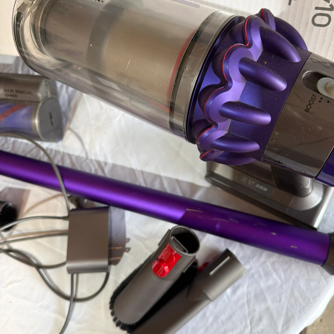 Dyson Cyclone V10 Animal+ Cordless Vacuum - photo 3
