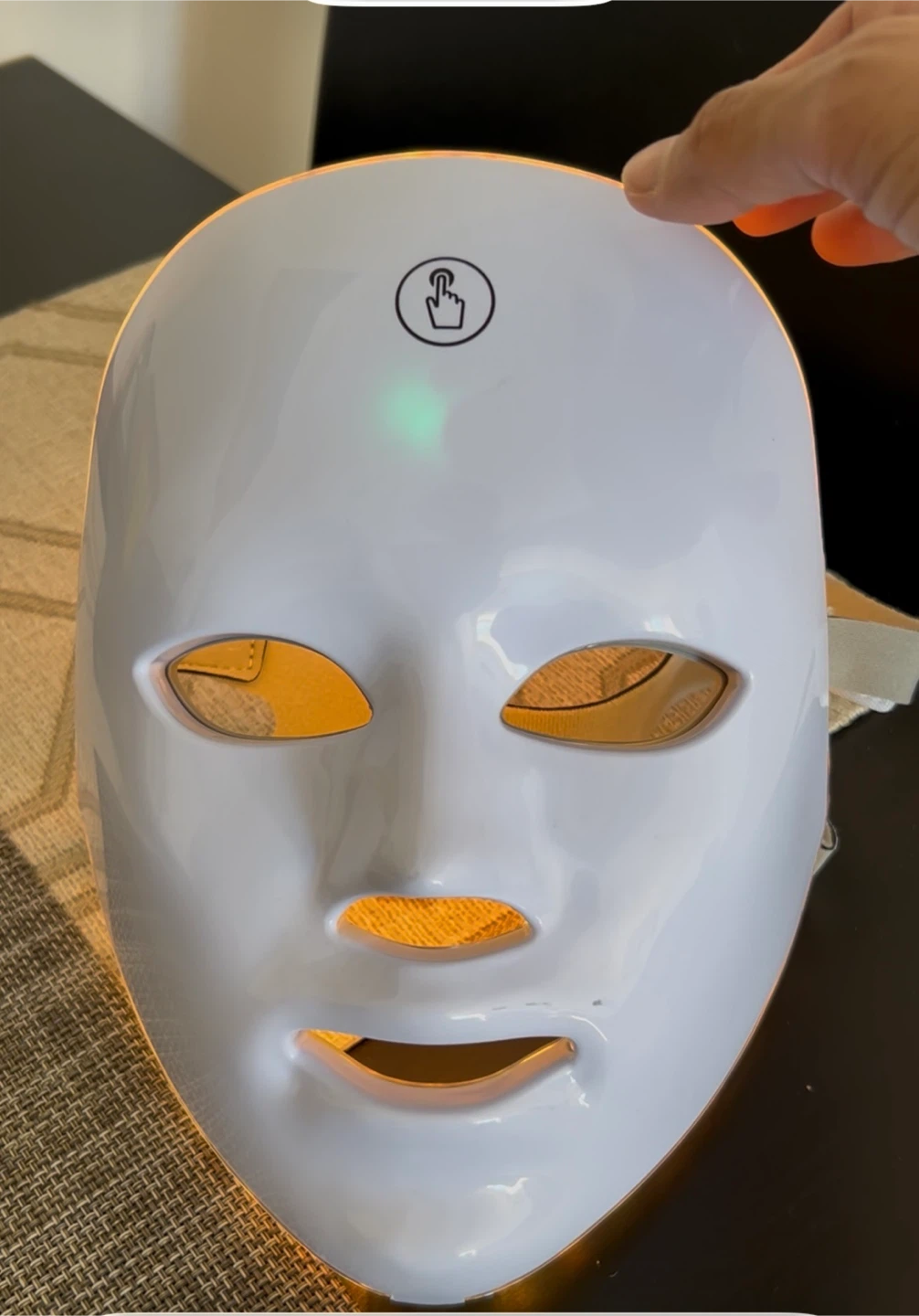 LED Light Therapy Face Mask - photo 4