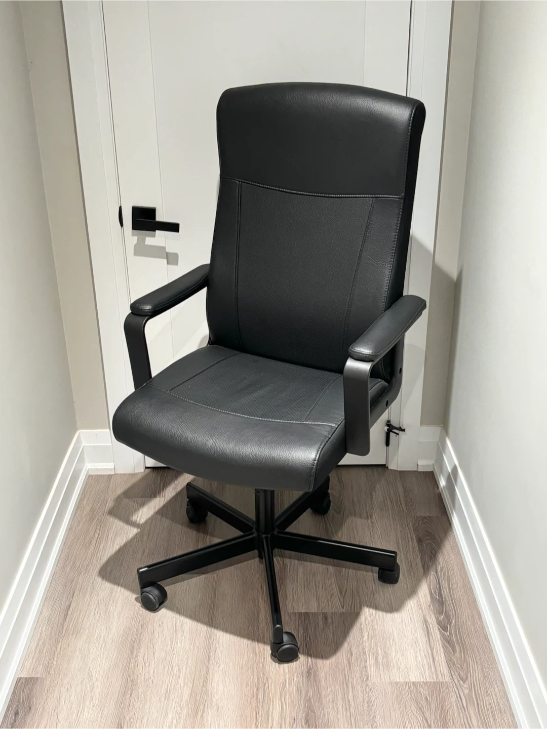 IKEA Office Chair MILLBERGET - photo 3
