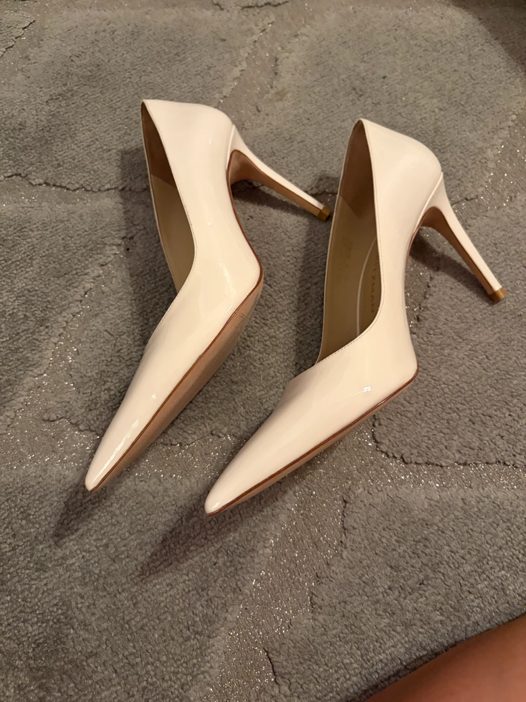 Stuart Weitzman White Patent Leather Pumps - photo 4