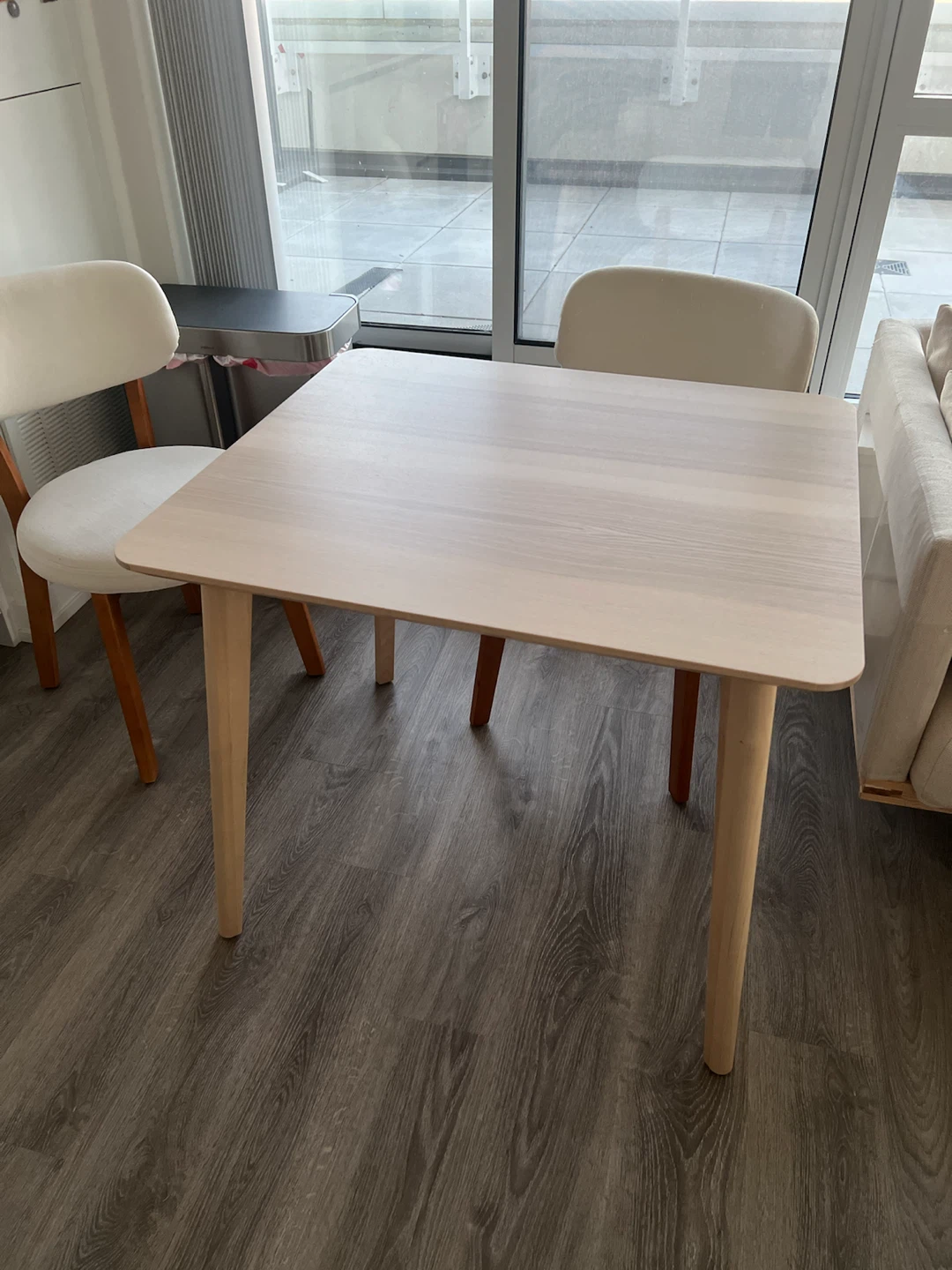 Table - photo 2