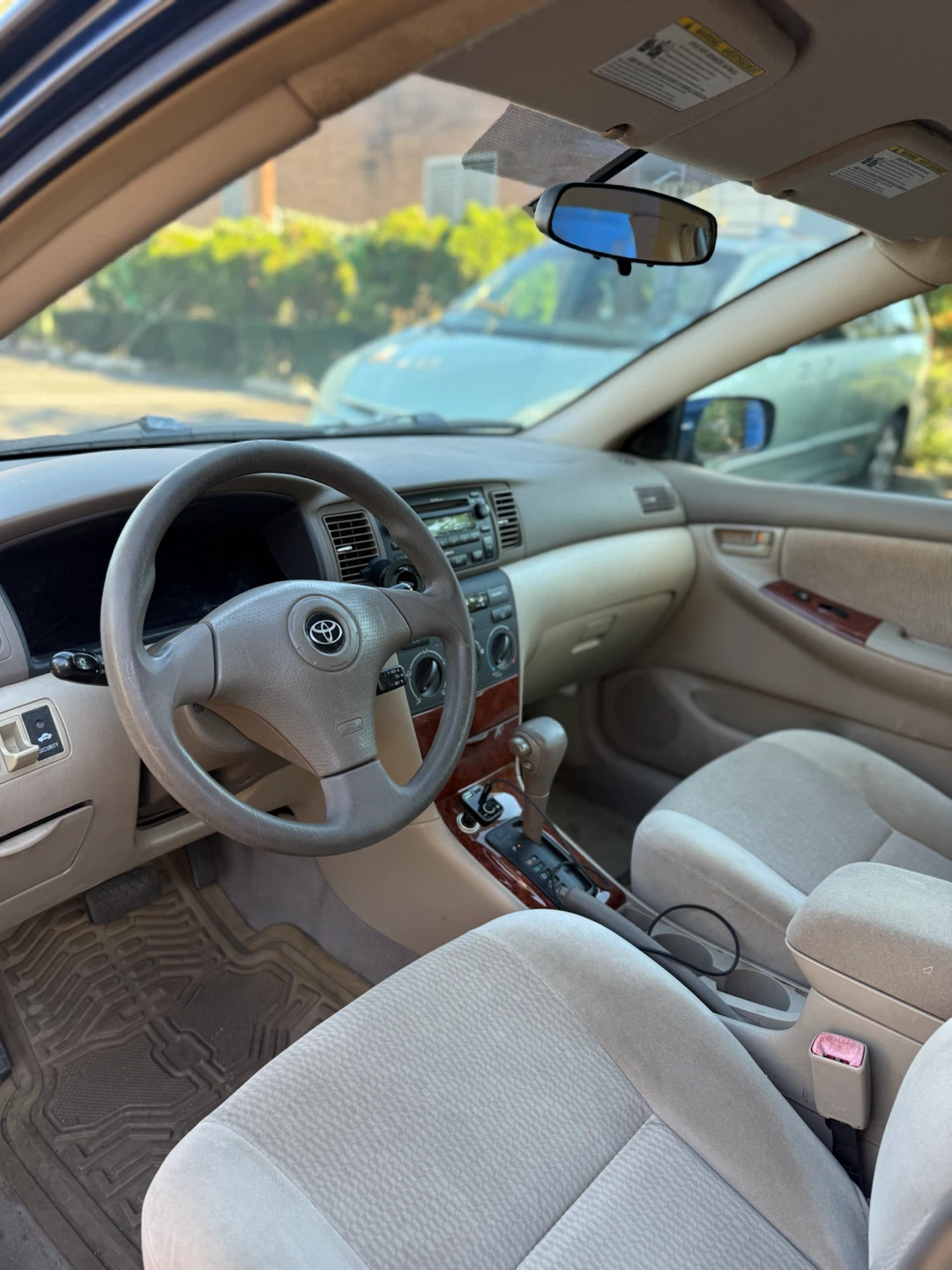 2007 Toyota Corolla LE-60 k miles - photo 2