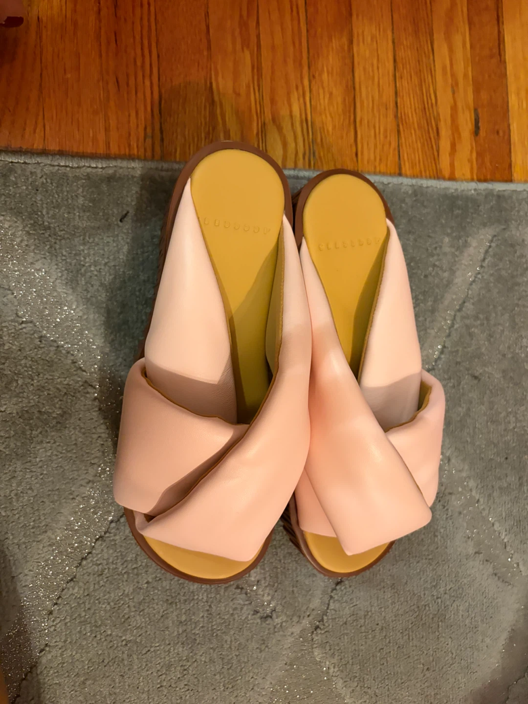 Accccees Platform Sandals