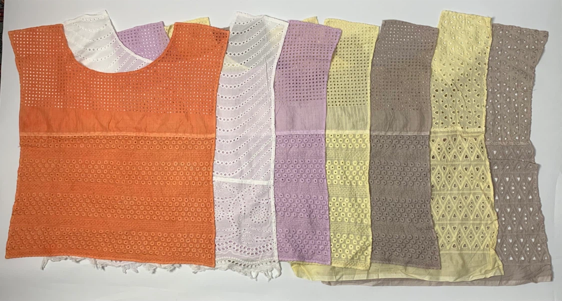 Lot of Eyelet Lace Fabric Remnants - photo 2
