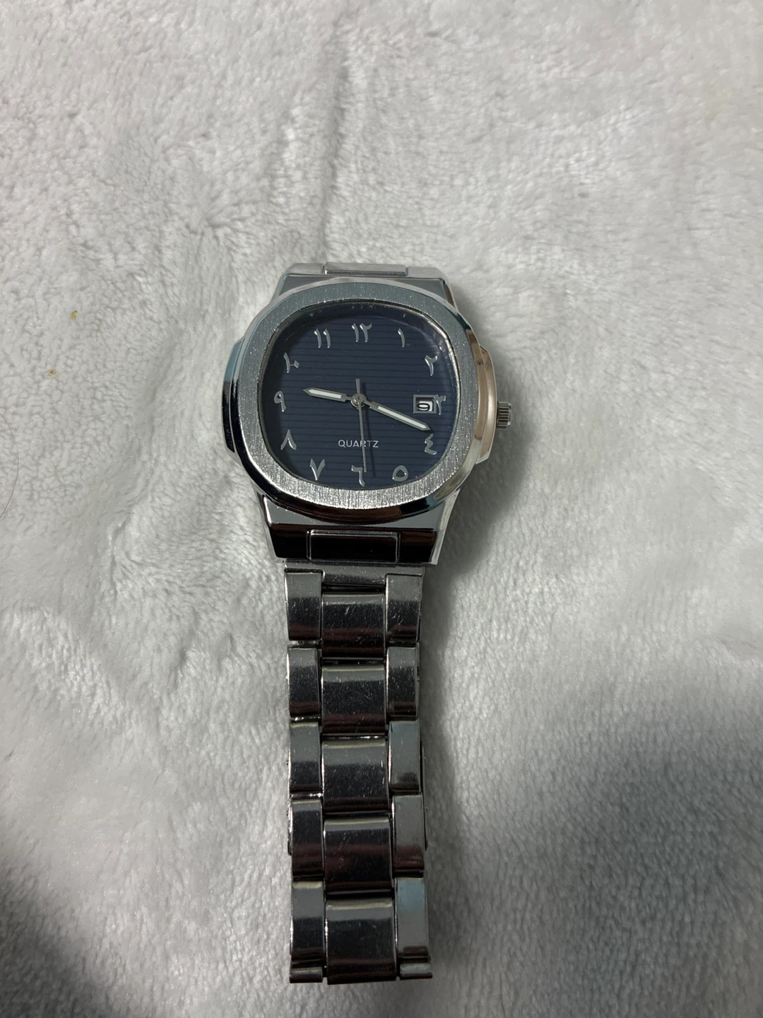 Quartz Stainless Steel Watch with Arabic Numerals