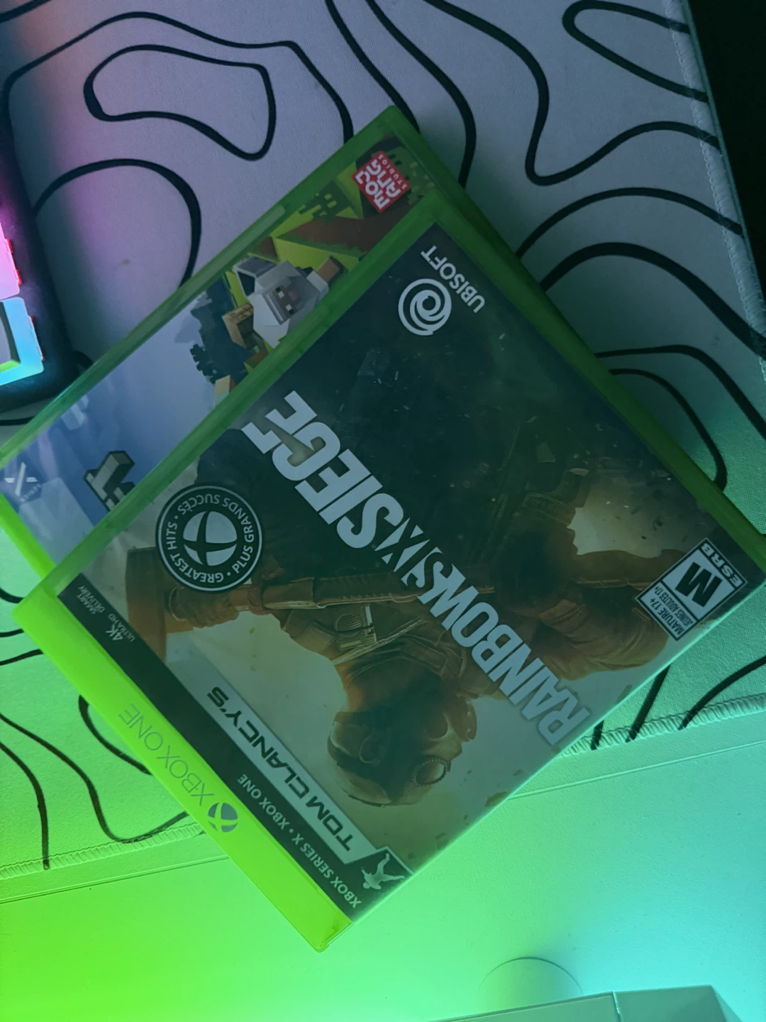 Minecraft & Rainbow Six Siege