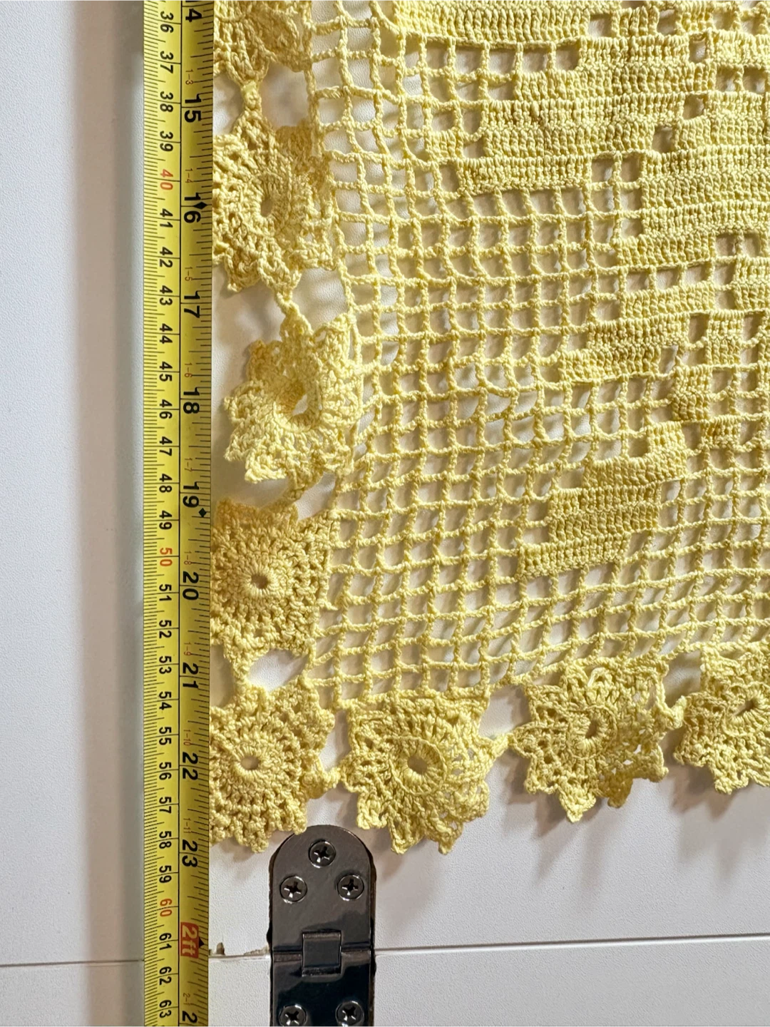 Vintage Yellow Crocheted Table Topper - photo 3