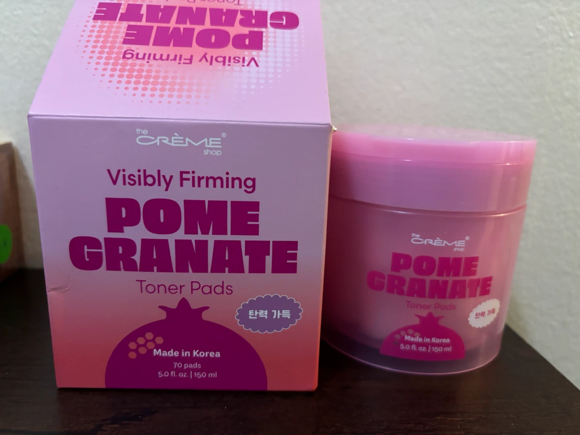 NEW-The Crème Shop Pomegranate Toner Pads
