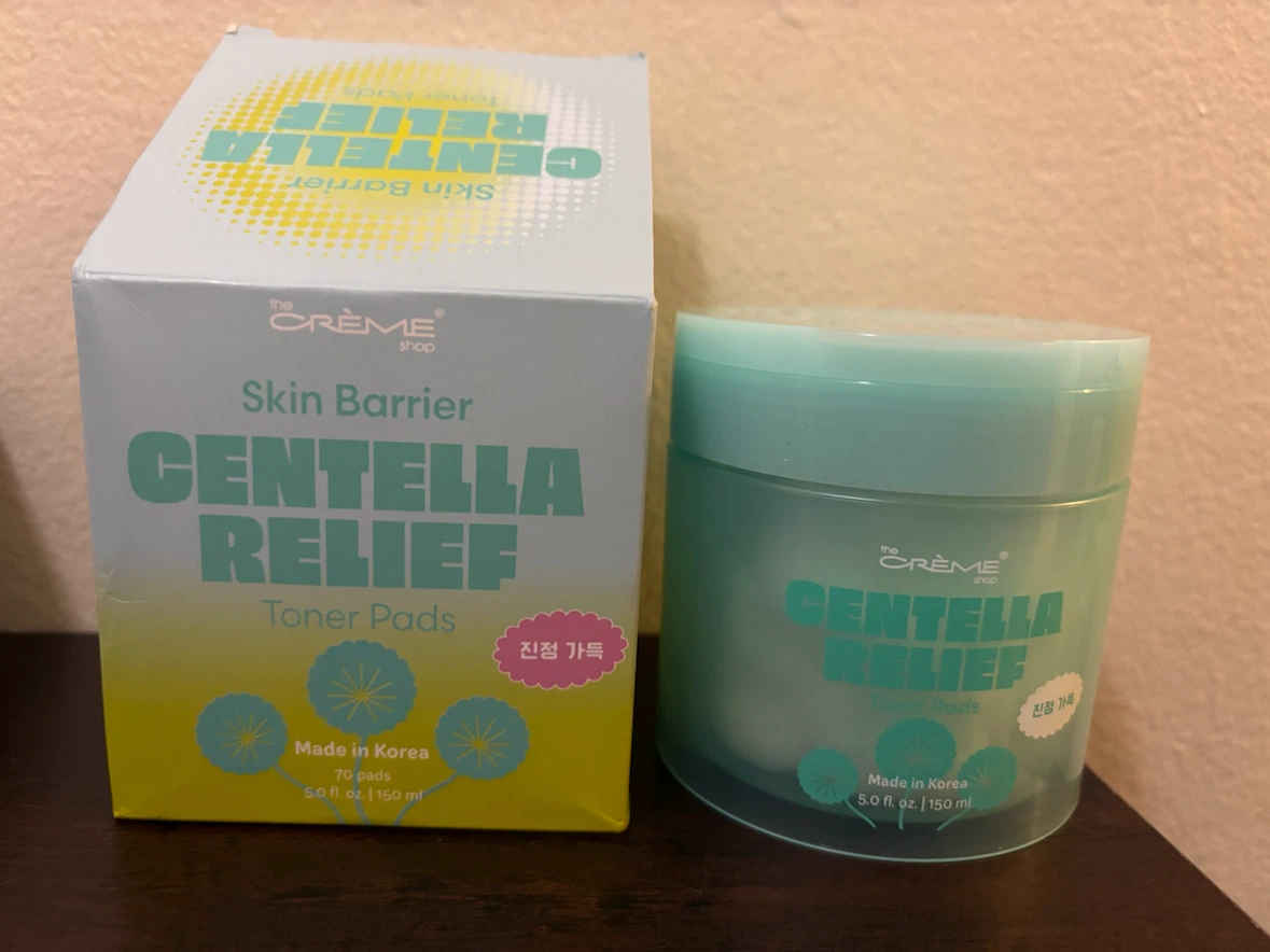 NEW-The Creme Shop Skin Barrier Centella Relief Toner Pads