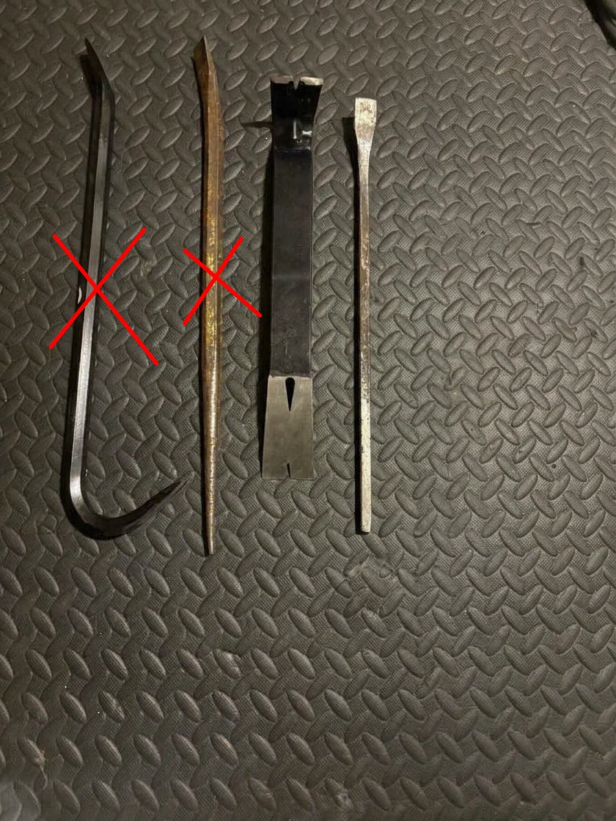 Various pry bars and nail pullers - photo 3