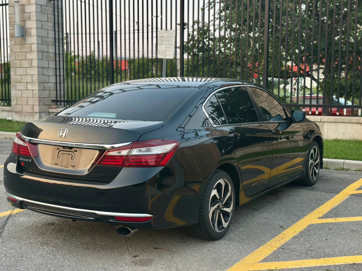 2017 Honda Accord - photo 5