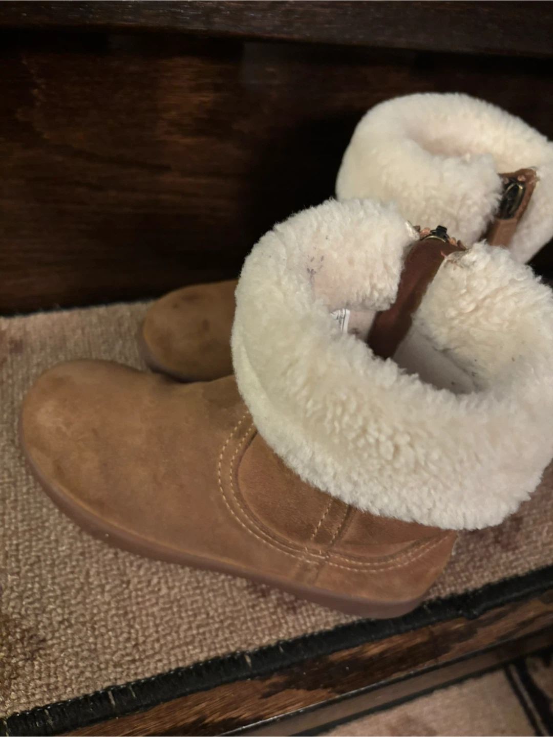 Kids UGG brown suede boots with shearling