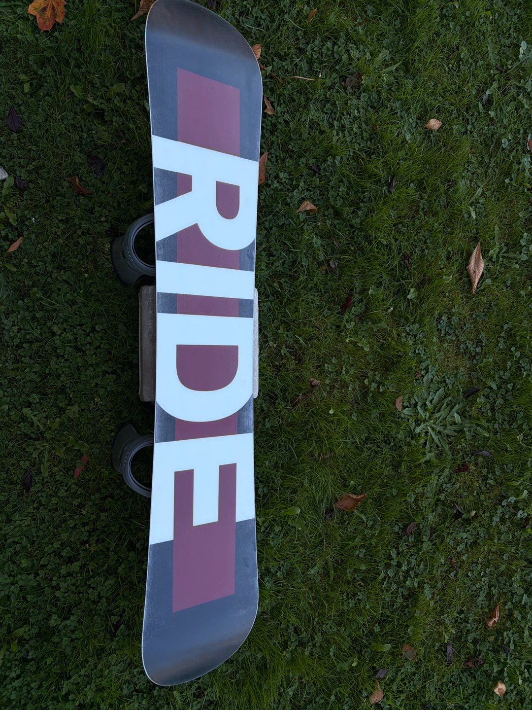 Ride Manic 161cm Snowboard with Burton Bindings - photo 2