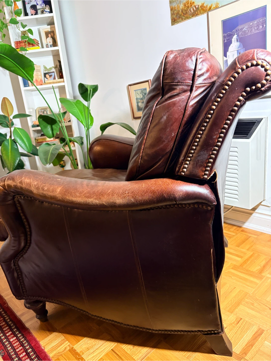 Brown Leather Recliner Armchair - photo 2