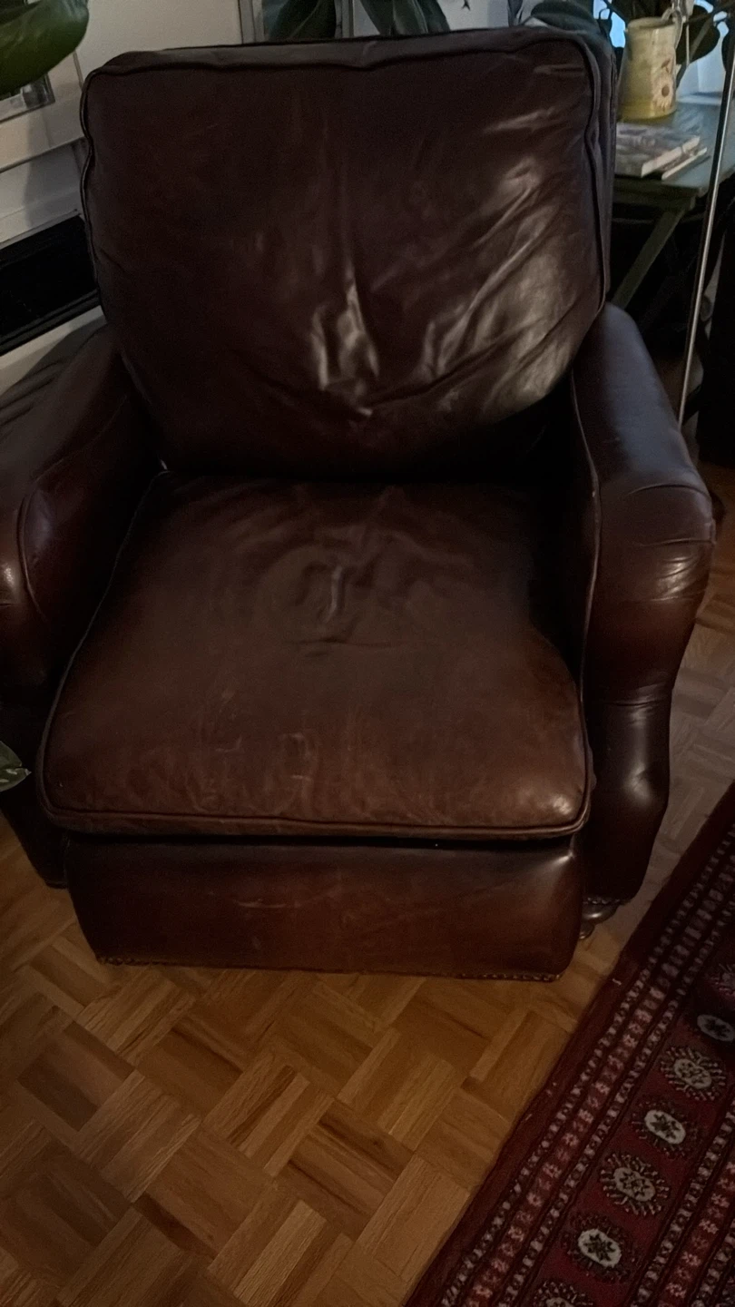 Brown Leather Recliner Armchair - photo 4