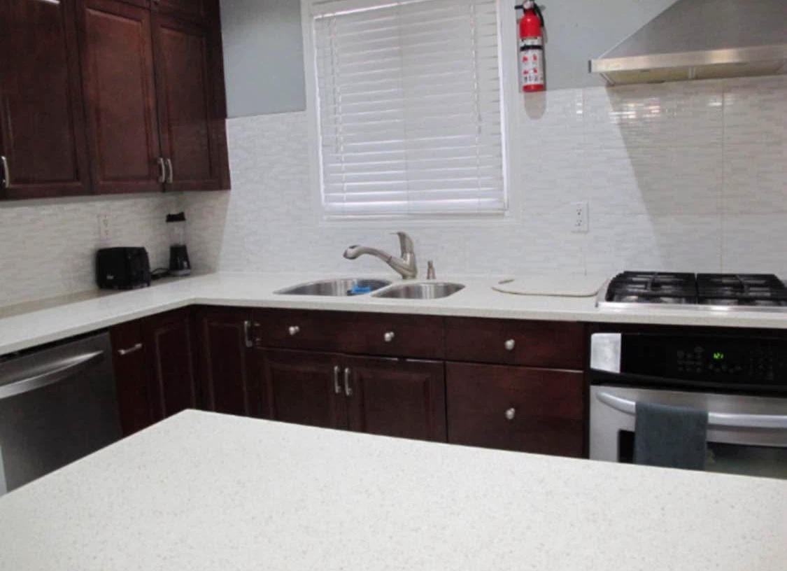 Fully Furnished 3 Bedrooms house near SQ-1 is for rent - photo 3
