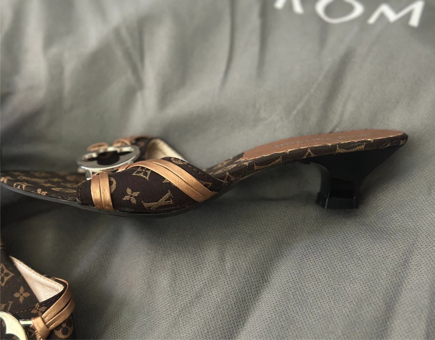 Vintage Louis Vuitton Monogram Kitten Heel Mule - photo 2