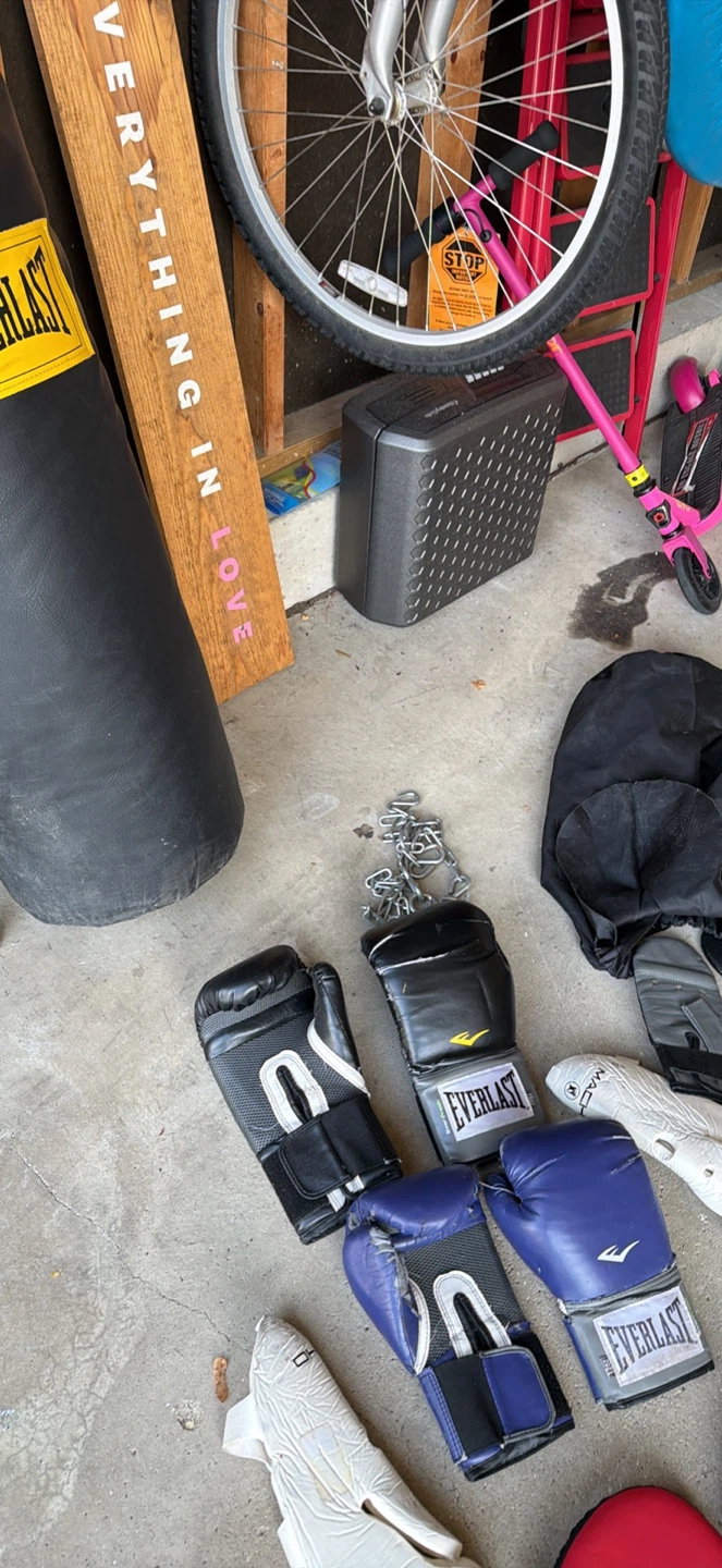 Everlast Boxing Set with Punching Bag - photo 3