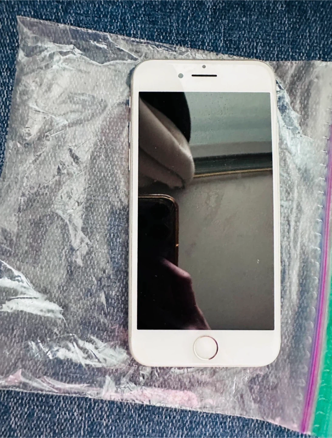 NOT WORKING Apple iPhone 7 Silver - photo 2