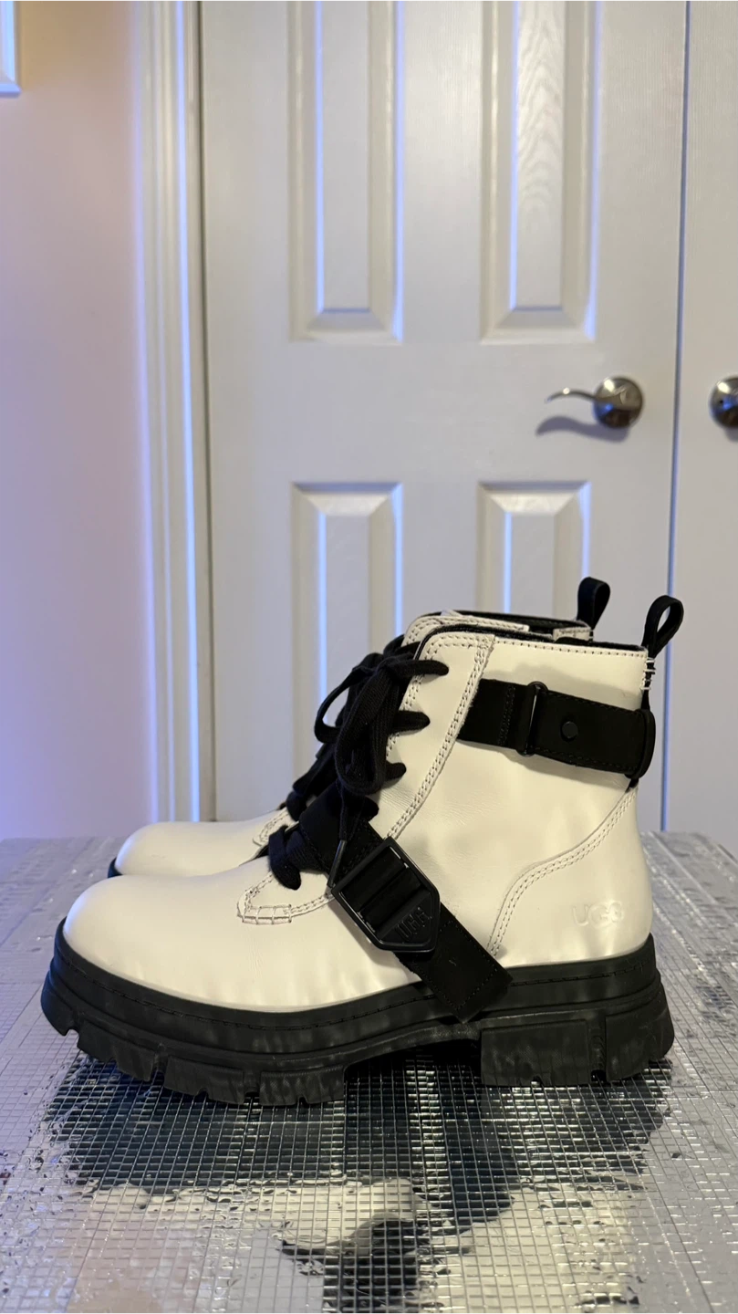 White UGG Ashton Lace Up Boot – Like New - photo 2